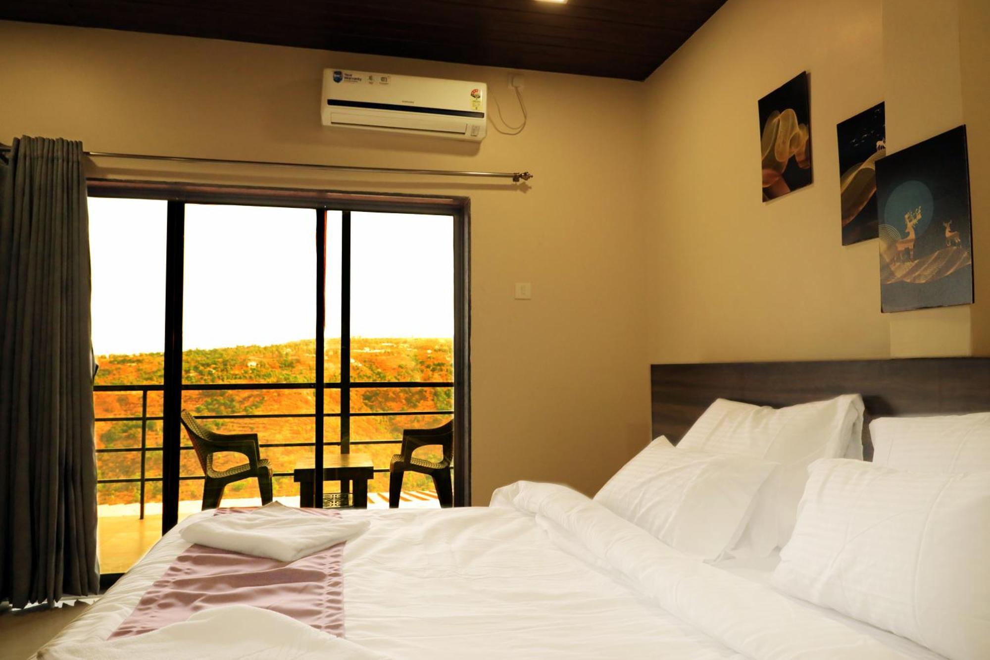 Trattino Resorts Panchgani Exterior foto